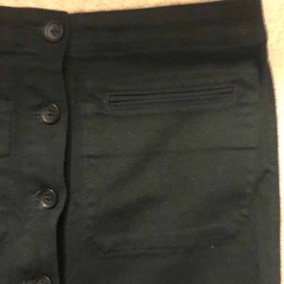 Black denim Uniqlo skirt - Picture 2 of 5